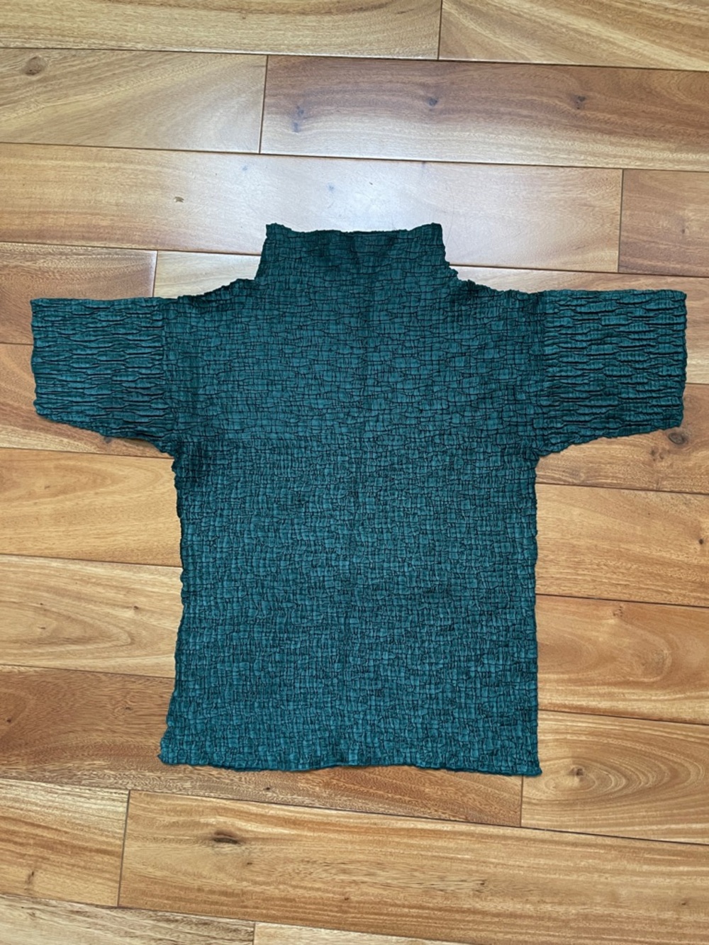 Hunter Green Pleats Japanese Designer Issey Crinkled Cropped High Neck Top XS S